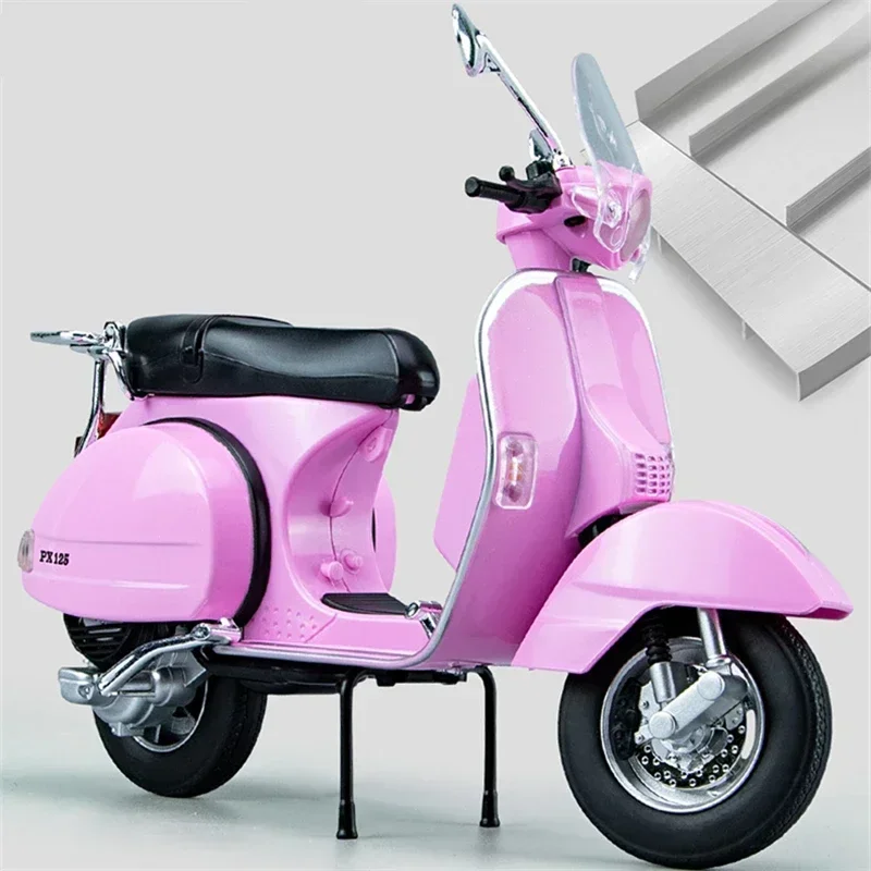 Model motocykla PX125 ze stopu – Model Kit Vespa recenzja i cena